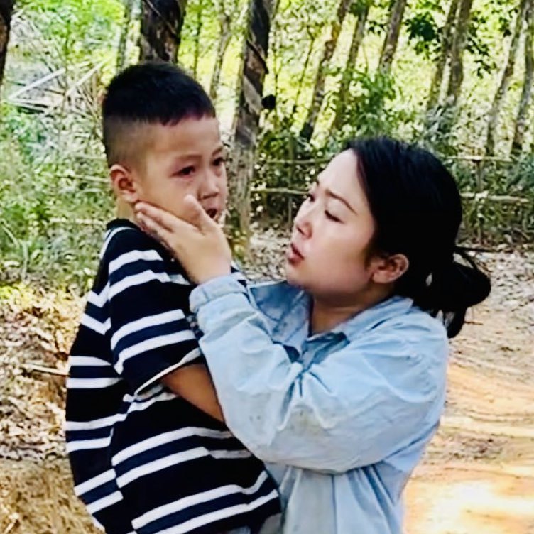 坚强的秋香妹妹